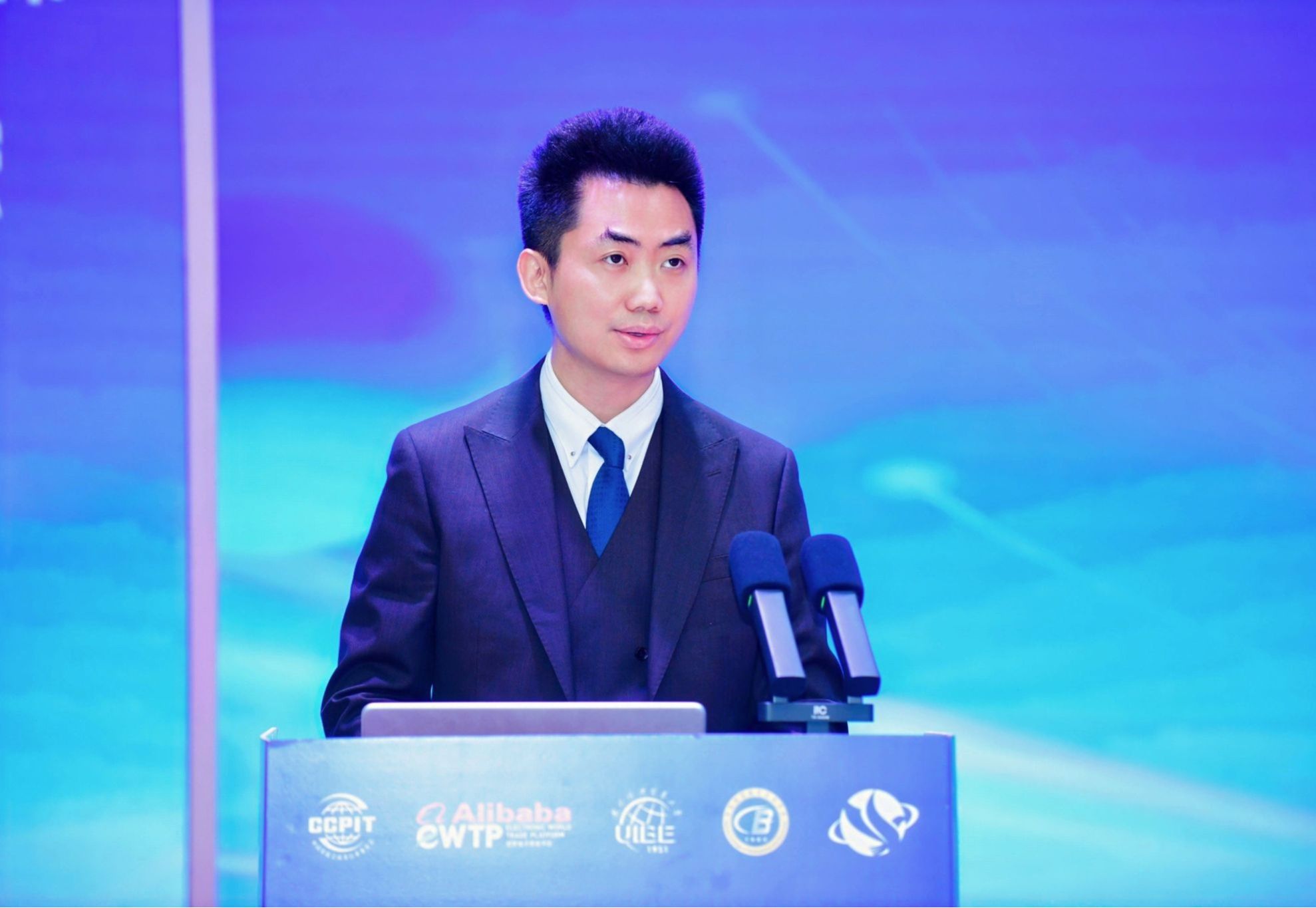 中国国际商会商业行业商会会长曾亚非
