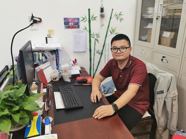 思想政治素质过硬