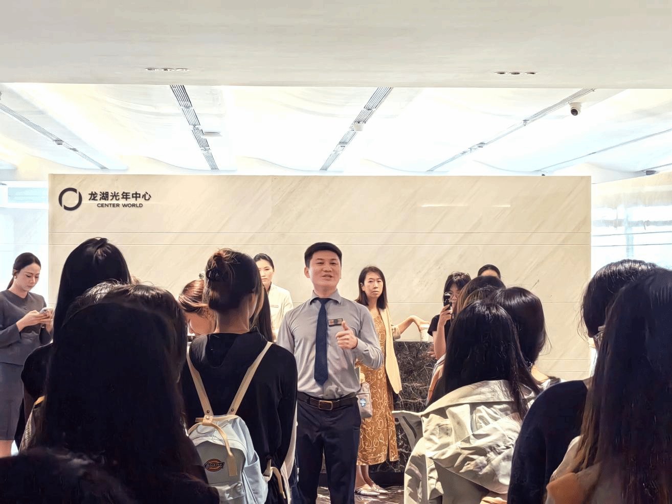 帮助毕业生打通“理论星空app官方端