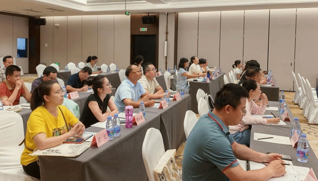 聚焦AI赋能课堂改革