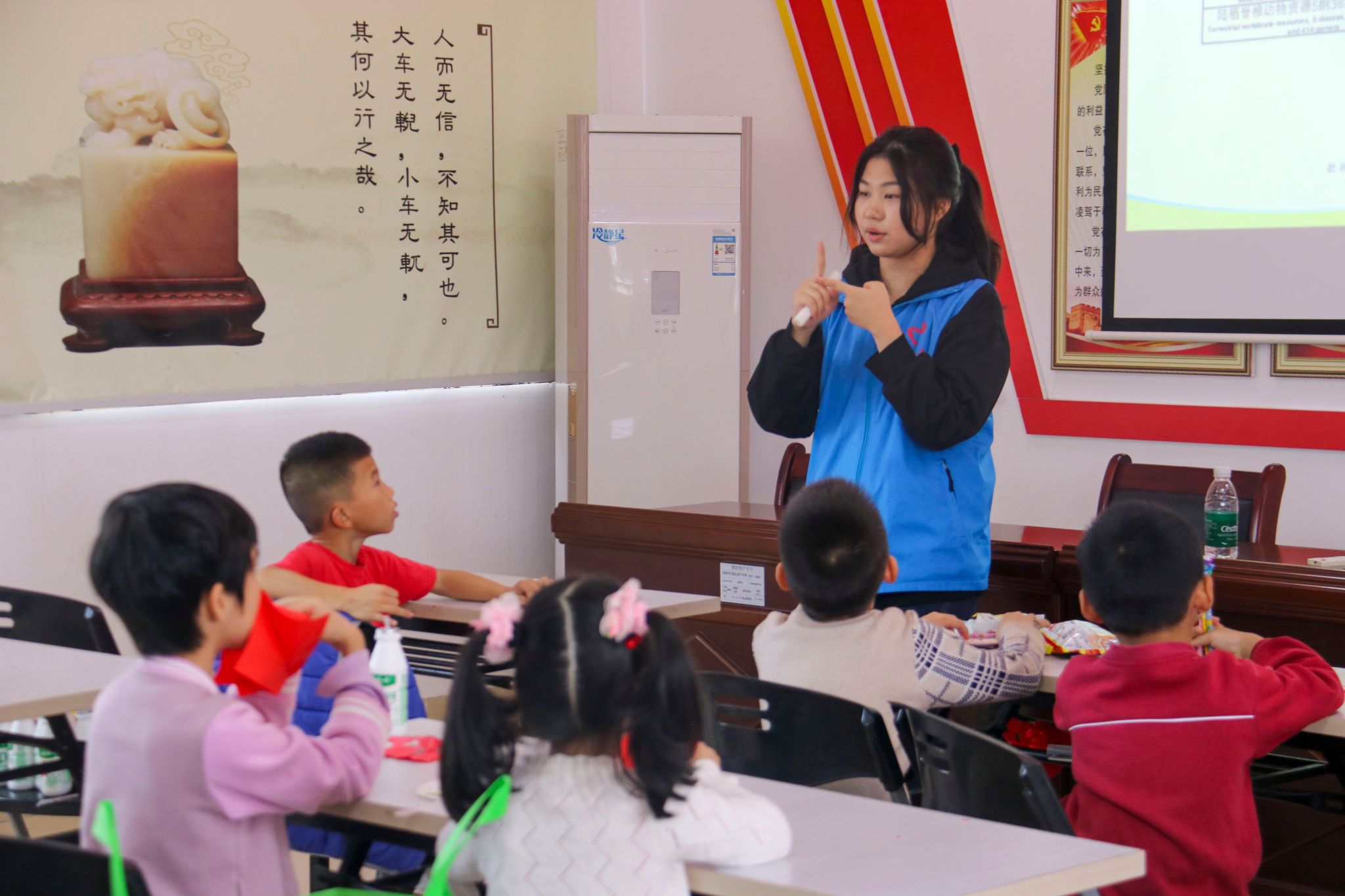 持续提升社区居民尤其是青少年的生态保