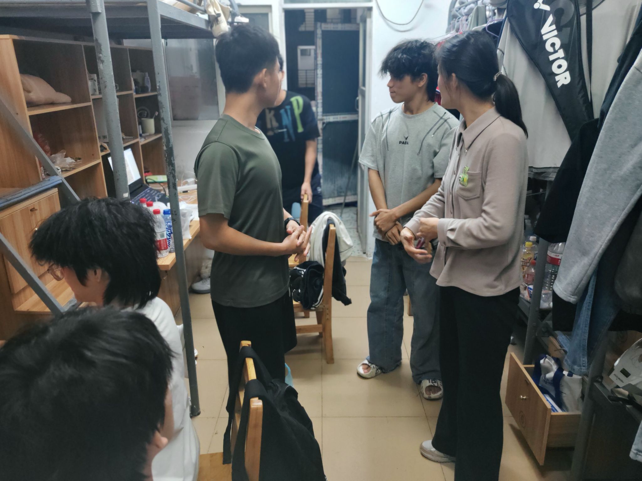 并现场进行安全知识宣传与普及