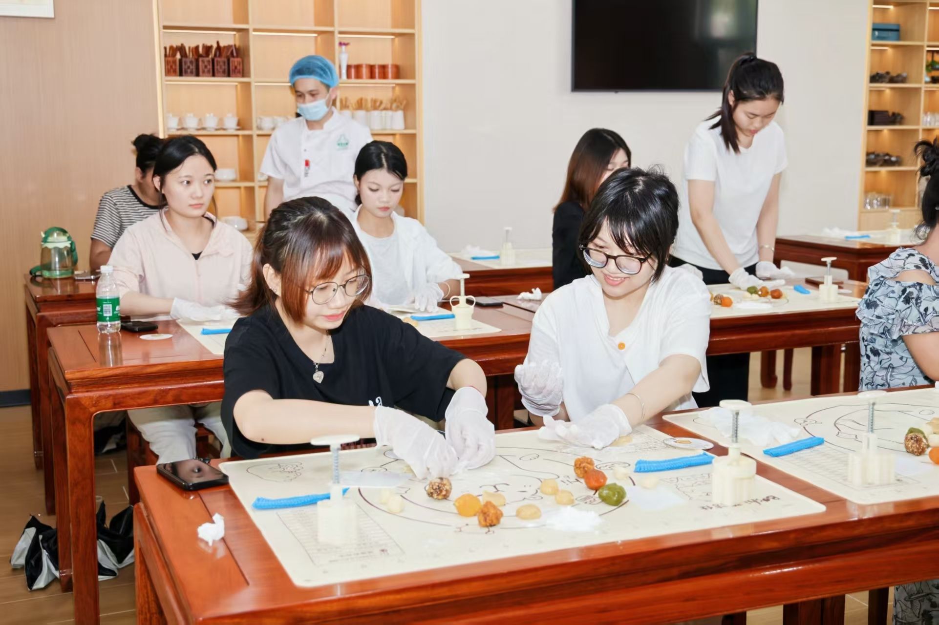 创新非遗实践 匠心琼味开课