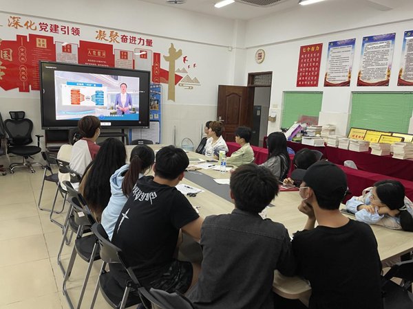 // 效果类型