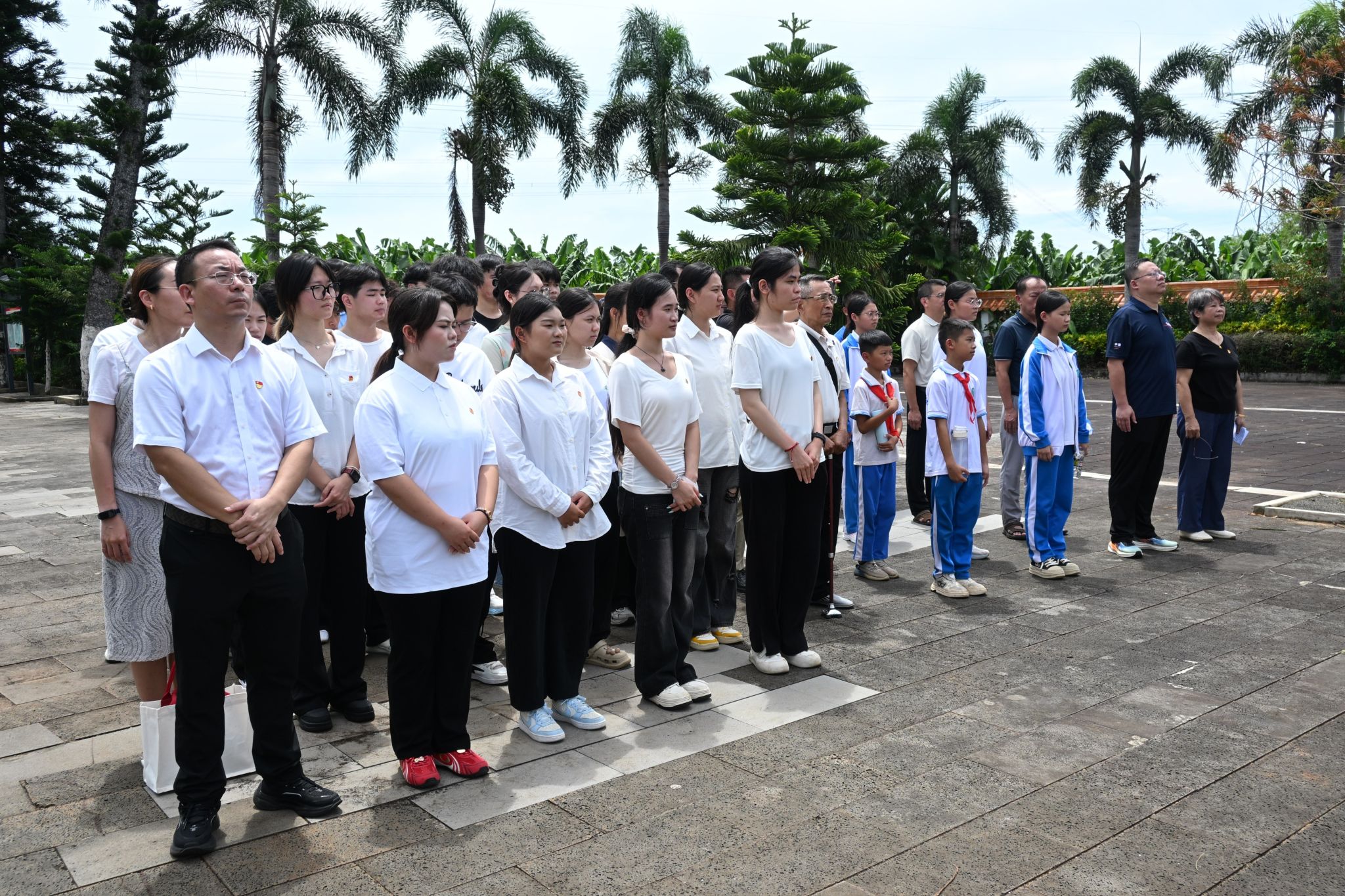 也搭建起银发人才与专业师资下沉基层的